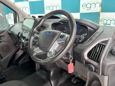 17486FordTourneo011-th.jpg