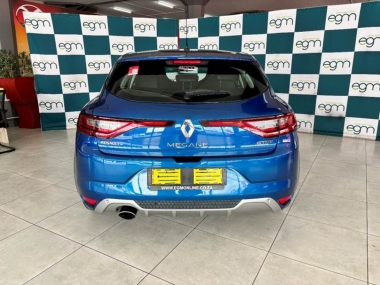 17488RenaultMegane017-th.jpg