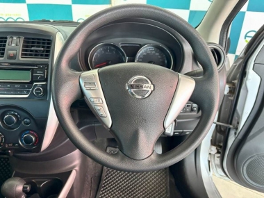 17489NissanAlmeraAcentaAuto010-th.jpg