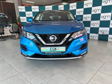 17490NissanQashqaiAcenta002-th.jpg