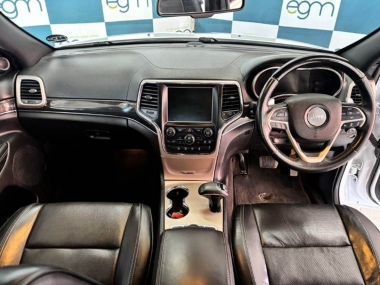 17520JeepGrandCherokee008-th.jpg