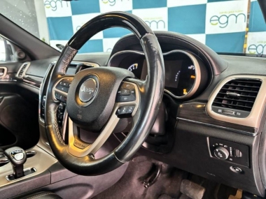 17520JeepGrandCherokee010-th.jpg