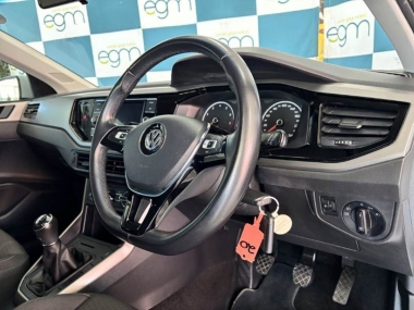 17522VWPoloComfortline009-th.jpg
