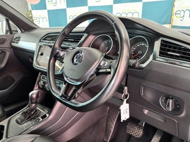 17542VWTiguanComfortline010-th.jpg