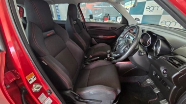 17555SuzukiSwift012-th.jpg