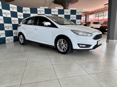 2015 Ford Focus 1.0 EcoBoost Trend 5 Door Hatch - ABS,AIRCON,CLIMATE CONTROL,ELECTRIC WINDOWS,REVERSE CAMERA,SAT NAV,AIRBAGS,ALARM,
CRUISE CONTROL,FULL-SERVICE RECORD,RADIO,BLUETOOTH,USB,AUX,SPARE KEYS. Finance available, Trade-ins welcome, Delivery country wide, T&C'S apply!!!