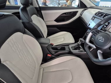 17576HyundaiCreta016-th.jpg