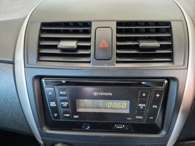 17599ToyotaCorolla012-th.jpg