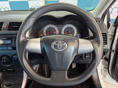 17599ToyotaCorolla013-th.jpg