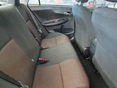 17599ToyotaCorolla018-th.jpg