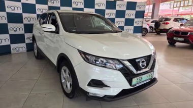 17626NissanQashqai002-th.jpg
