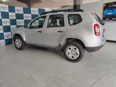 17643RenaultDuster004-th.jpg
