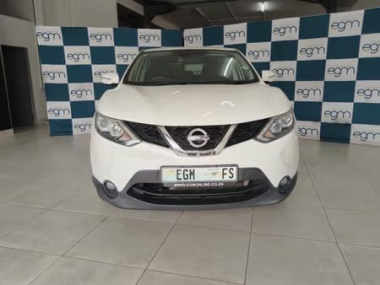17651NissanQashqai002-th.jpg