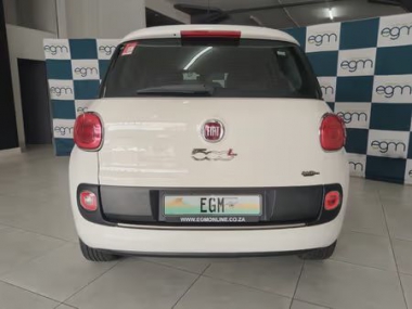 17720-2017Fiat500L005-th.jpg