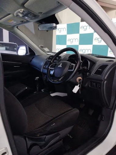 17745Mitsubishi013-th.jpg