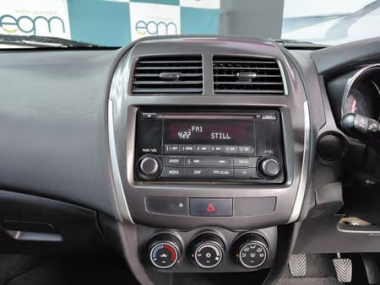 17745MitsubishiASX014-th.jpg