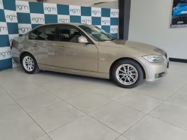 2010 BMW 3 Series 320i Exclusive Auto - ABS,AIRCON,CLIMATE CONTROL,ELECTRIC WINDOWS,LEATHER SEATS,AIRBAGS,ALARM,PARTIAL-SERVICE RECORD,RADIO,CD, Finance available, Trade-ins welcome, Delivery country wide, T&C'S apply!!!