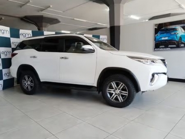2019 Toyota Fortuner 2.4 GD-6 Raised Body Auto - ABS,AIRCON,ELECTRIC WINDOWS,LEATHER SEATS,PARK DISTANCE CONTROL,REVERSE CAMERA,360 REVERSE CAMERA,TOWBAR,XENON LIGHTS,AIRBAGS,ALARM,CRUISE CONTROL,FULLSERVICERECORD,RADIO,BLUETOOTH,USB,AUX,SPARE KEYS. Finance available, Trade-ins welcome, Delivery country wide, T&C'S apply!!!
