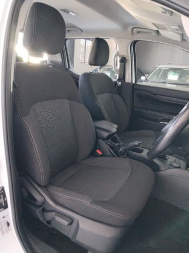 17852FordRanger011-th.jpg