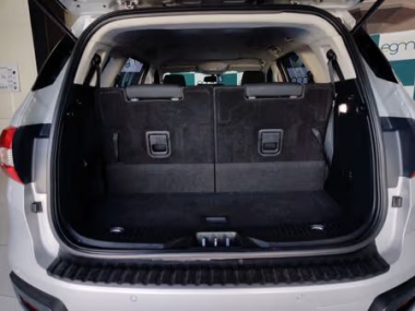 17853FordEverest008-th.jpg