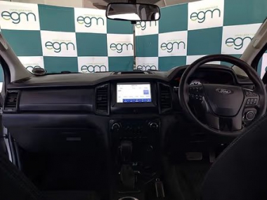 17853FordEverest013-th.jpg