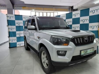 2017 Mahindra Scorpio 2.2 mHawk 8-seat | S10 - ABS, Air conditioning, Climate control, Electric windows, Parking distance control, Satellite navigation, Airbags, Alarm, Cruise control, Full service record, Radio,Bluetooth,USB port,AUX input,CD player, Spare keys, FINANCE AVAILABLE,TRADE-INS WELCOME,DELIVERY COUNTRY WIDE, T%C’S APPLY!!!