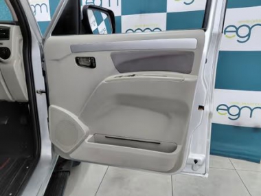 17856MahindraScorpio012-th.jpg