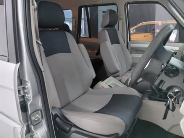 17856MahindraScorpio014-th.jpg