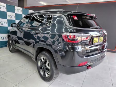 17864JeepCompass009-th.jpg