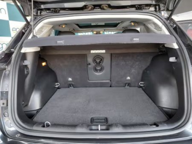 17864JeepCompass013-th.jpg
