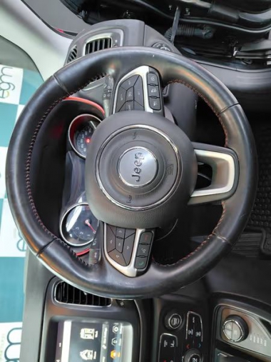 17864JeepCompass017-th.jpg