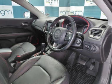 17864JeepCompass019-th.jpg