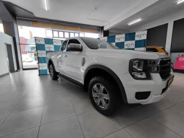 2023 Ford Ranger 2.0D XL HR 4x4 Auto SuperCab - ABS, Air conditioning, Climate control, Electric windows, Park distance control, Reverse camera, Towbar, Airbags, Alarm, Cruise control, Full-service record, Radio, Bluetooth, C-type charging port, Towing assist, Diff-lock, Hill decent control, Tire care, FINANCE AVAILABLE,TRADE-INS WELCOME,DELIVERY COUNTRY WIDE, T&C’S APPLY!!!