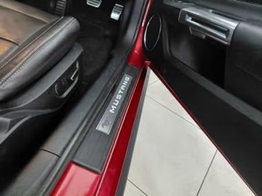 17880FordMustang017-th.jpg
