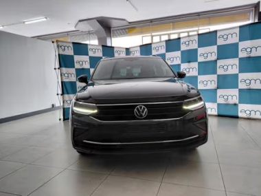 17883VolkswagenTiguan003-th.jpg