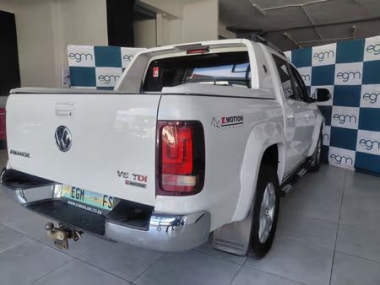 17885VolkswagenAmarok004-th.jpg