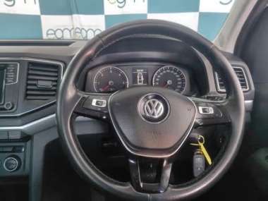 17885VolkswagenAmarok014-th.jpg