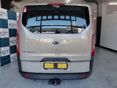 178882015FordTourneoCustom009-th.jpg