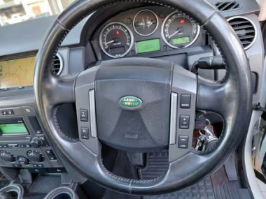 17889LandRoverDiscovery3015-th.jpg