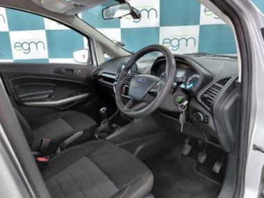 17891FordEcoSport015-th.jpg