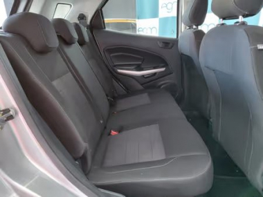17891FordEcoSport017-th.jpg