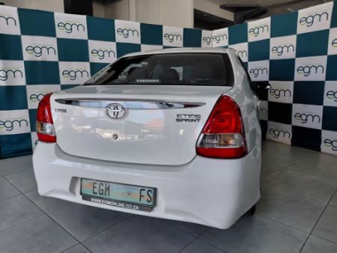 17896ToyotaEtios006-th.jpg