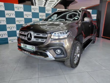 17913MercedesXclass003-th.jpg