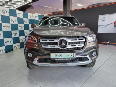 17913MercedesXclass005-th.jpg