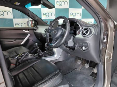 17913MercedesXclass019-th.jpg