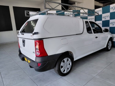 17915NissanNP2001.5dCi006-th.jpg