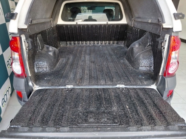 17915NissanNP2001.5dCi010-th.jpg
