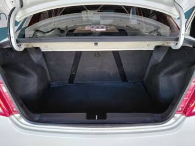17918suzukiDzire012-th.jpg