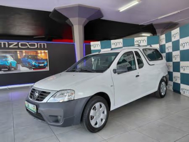 17924NissanNP200005-th.jpg