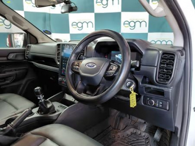 17925FordRanger012-th.jpg